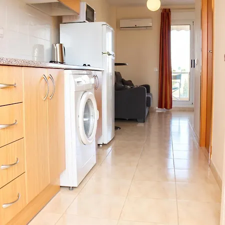 Cozy In Denia, 40 M² With Shared Pool Denia