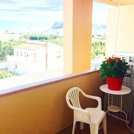 With Shared Pool In 40 M² Mountain View * Denia
