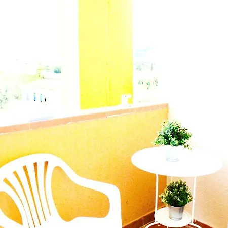 Cozy In Denia, 40 M² With Shared Pool * Dénia