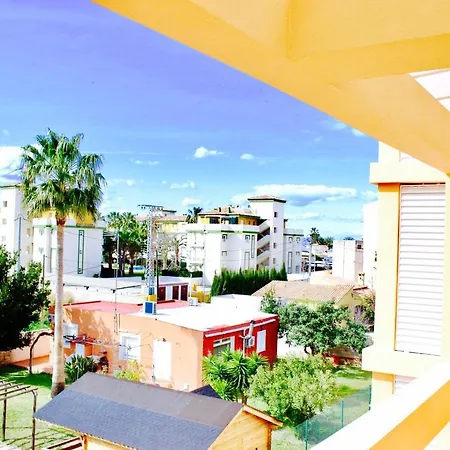 Cozy In Denia, 40 M² With Shared Pool Lägenhet *