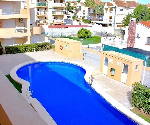 Cozy In Denia, 40 M² With Shared Pool Διαμέρισμα